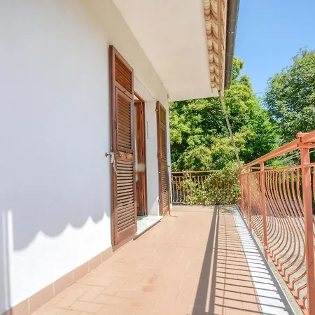 3 Bedroom Awesome In Masso
