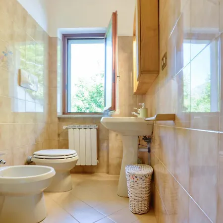 3 Bedroom Awesome In Masso *